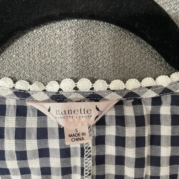 Nanette Lepore Women’s Size Small Gingham Peplum Sleeveless Top - EUC - Picture 3 of 9